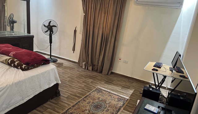 Budget Room Next to Pyramids | Clean & Quiet in Giza