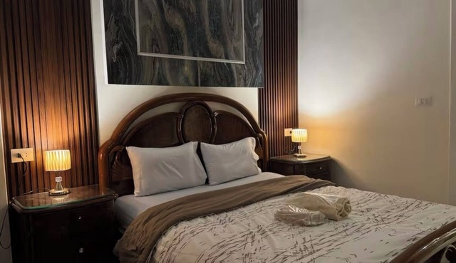 Charming 1-bedroom apartment in lovely Alexandria with WiFi, AC