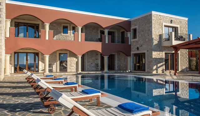 Chef included by Fantasia Villas: Villa Kastello Kalliste in Ferma