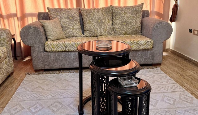 Cozy 1-bedroom studio in gorgeous Giza Governorate with AC in Giza Governorate