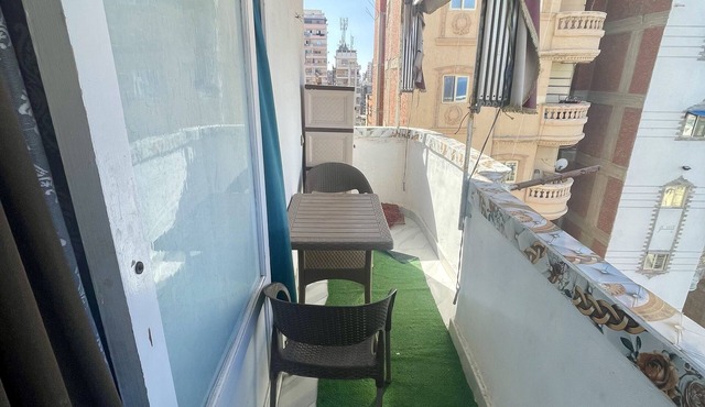 Cozy Flat near downtown Almorsi in Al Mazar