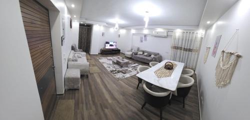 Cozy Modern Apartment in Prime Location in Cairo