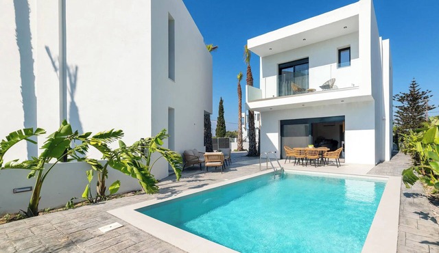 Davlakos Apartment Rea 1 | 1st Floor in Rhodes