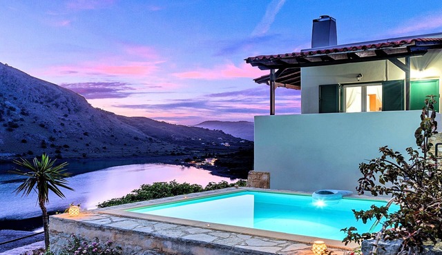 Du Lac Alpha Villa Private Pool in Kavallos