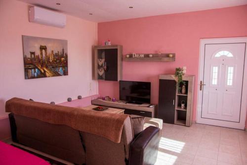 Efi's Home in Zacharo