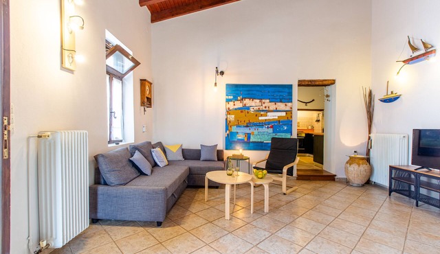 ELEGANT COSY STONE HOUSE 6 km FROM CITY CENTER in CHANIA