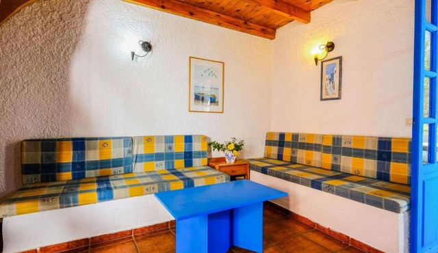 Elegant Holiday Home in Palaiochora near the Beach in Palaiochóra