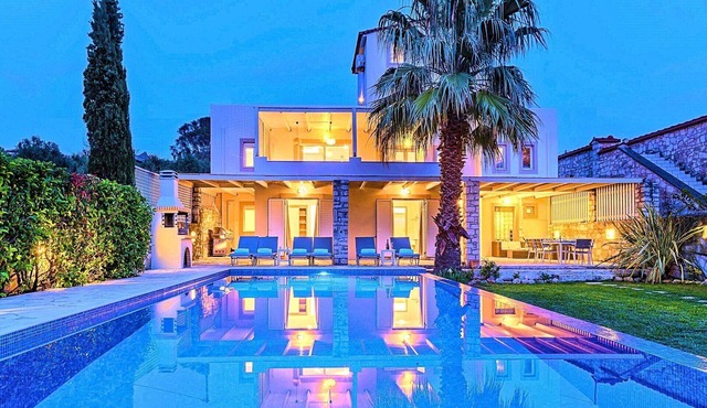Elite Crete Villa | Villa Cretan Mansion | 5 Bedroom | Private Pool | Chania in Georgioupoli