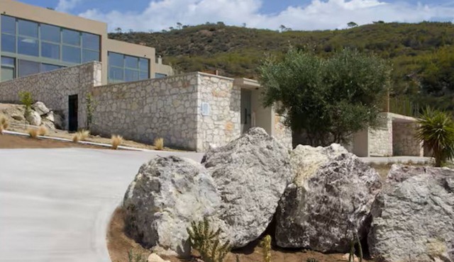 Endogeios Luxus-Villen by Interhome in Loutraki Korinthia