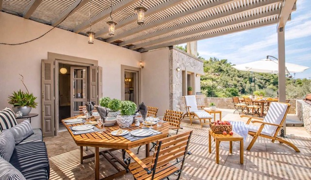 Epidavros Villas, Thymari Garden & Seaview Retreat in Nea Epidavros