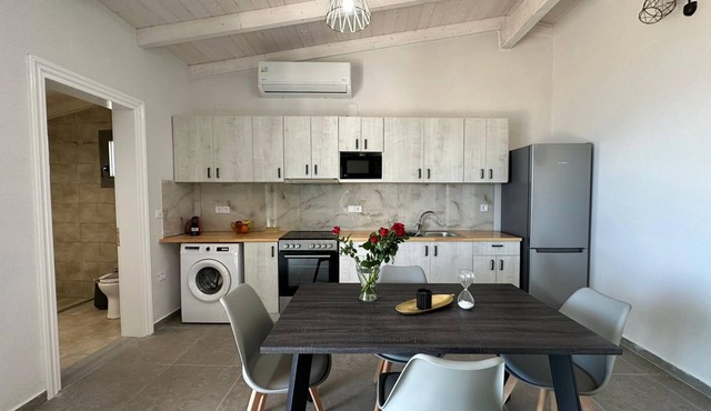 Eris Apartment - 2 Bedroom Apartment in Frini