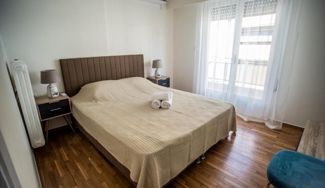 Explore Greece from Close the Sea Apartment in Chalkida