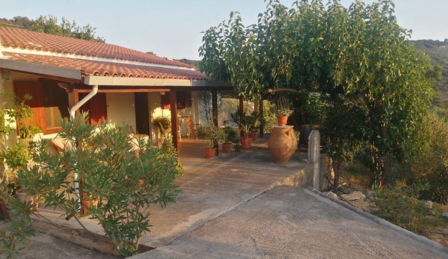 FABULOUS STUDIO IN VENI - KOLYMVARI in Veni