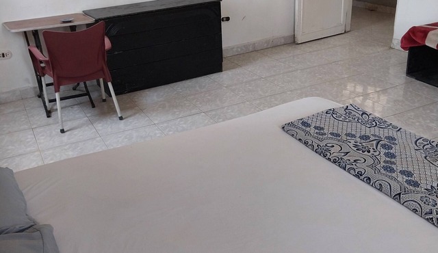 Female only Superb 6-bedroom apartment in Cairo Governorate with WiFi, AC in Cairo Governorate