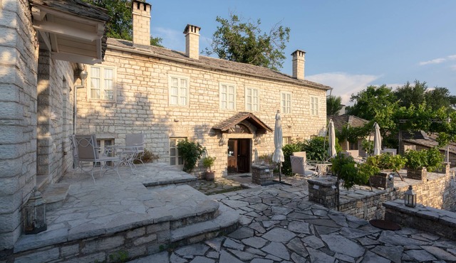 French style 8 bedroom country house in the heart of Zagori -Ano Pedina in Ano Pedina