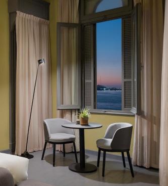 grey l studio apartments Corniche Alexandria in Alexandria