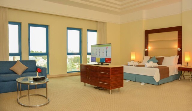 Helnan Dreamland Hotel & Conference Center in 6th of October City