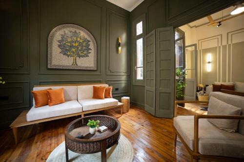 Historic Boutique 2 Bedroom Apartment With High Ceilings in Downtown Cairo - By The Egyptian Museum in Cairo