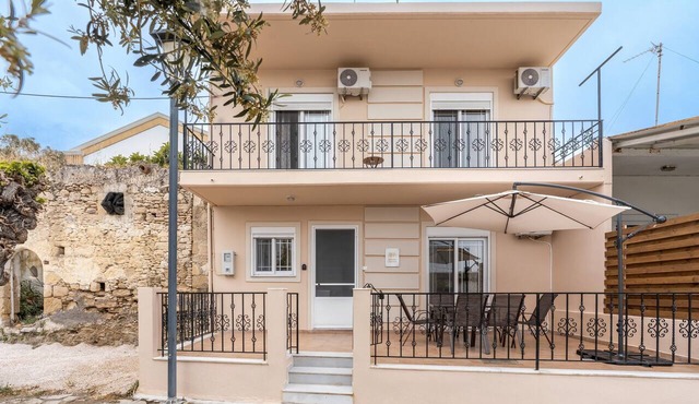 Holiday Home 'Absinthia Chorostasi' in Soroni