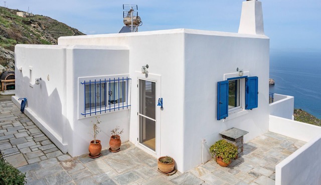 Holiday Home 'Blue and White' with Sea View in Kea