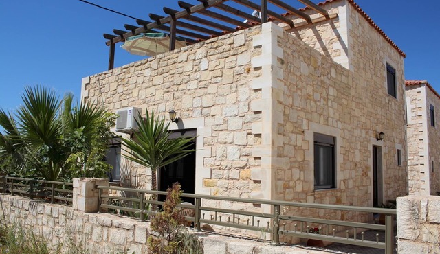 Holiday house close to the beautiful beach, wifi | Analipsi, Crete in Analipsi