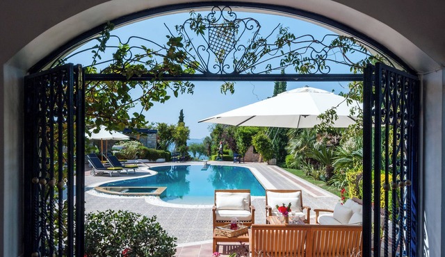 Hydra Bay Resort Vip Beach Villas - up to 50 guests in Pigadia