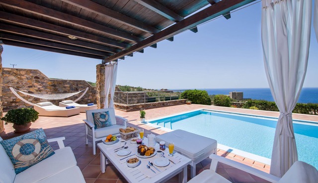Keramoti Villas - Villa Aretousa - Heated Pool - Affordable Luxury - Sauna in Kissamos