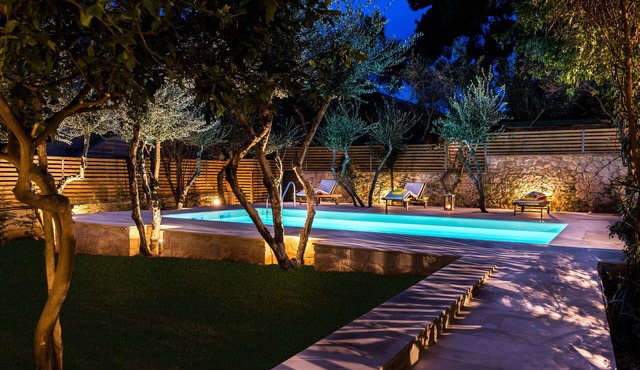 Koukounari luxury villa with pool. A timeless paradise close to town! in Chania