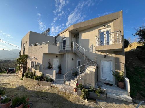 Kourites Apartments in Zaros