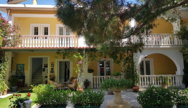Kuris Studios & Apartments in Vasilikos