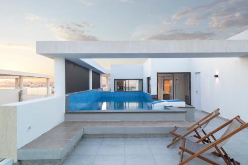 Lourina - Lake View Residence, 4BR Pool by Kennah in New cairo