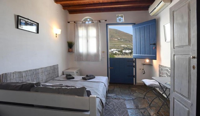 Lovely Studio Apartment For 2 Ppl In Tinos in Agios Sostis