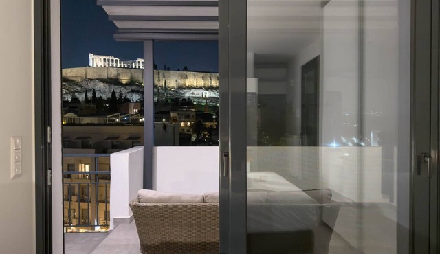 Lux Deck Roof Apt at the Foothills of Acropolis w/Breathtaking view in Athens