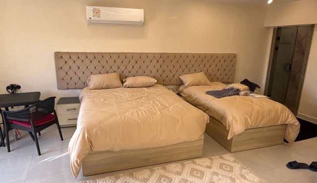 Luxury Deluxe Suite at Great Pyramid View Hotel with Private Balcony in Giza Governorate