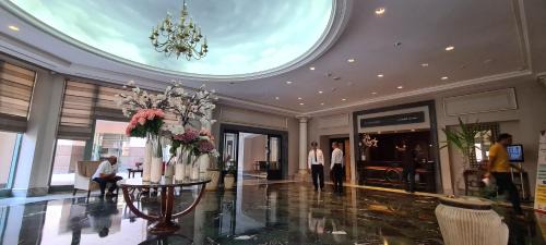 LUXURY HOTEL APARTMENT at GRAND PLAZA SAN STEFANO, PRIME LOCATION with access to MEGA MALL and FOUR SEASONS'S RESTAURANTS in Alexandria