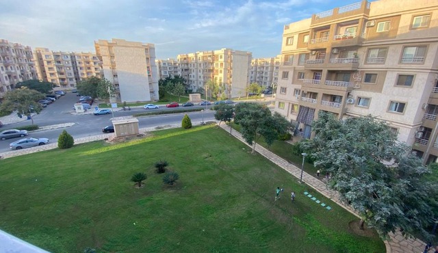Luxury Inn: 3BR Amazing Garden View in Madinaty B6 in Madinaty