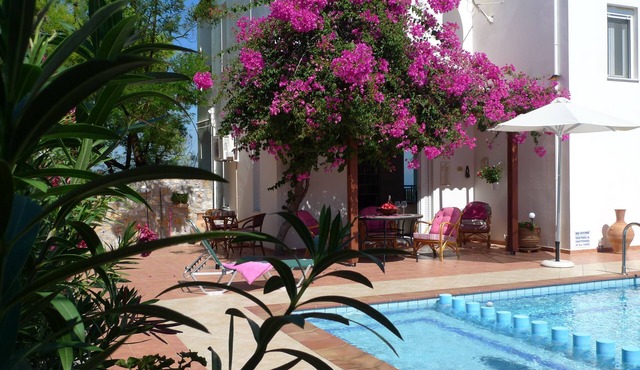 Luxury private villa with large private pool (12 m) with sea view in Vamos in Vamos