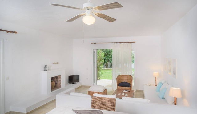 Luxury Villa Skiathos | Two-Bedroom Suite Dyo | Vromolimnos in Skiathos