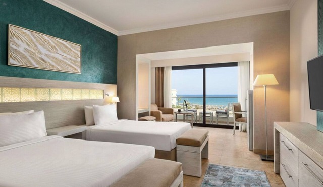 Mövenpick Waterpark Resort & Spa Soma Bay in Soma Bay
