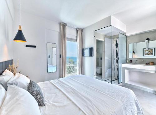 Magoo Suites in Logaras