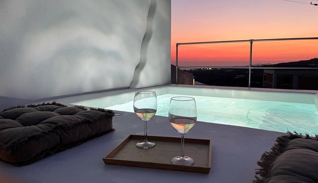 Maison Kallisti Private Jacuzzi and Panoramic View in Pirgos Kallistis