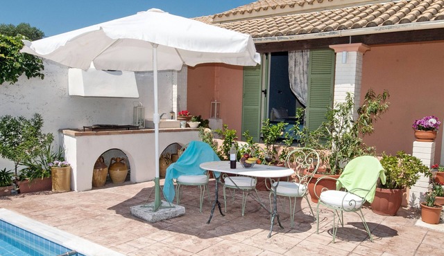 Maistro Cottage with Private Pool and Sea Views in CORFU