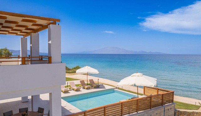 MariDion Beach Family House in Meso Gerakari