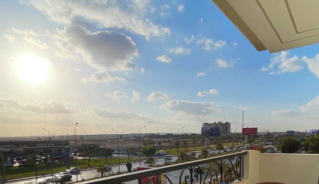 Modern 3BR Minutes to Pyramids & GEM in Giza