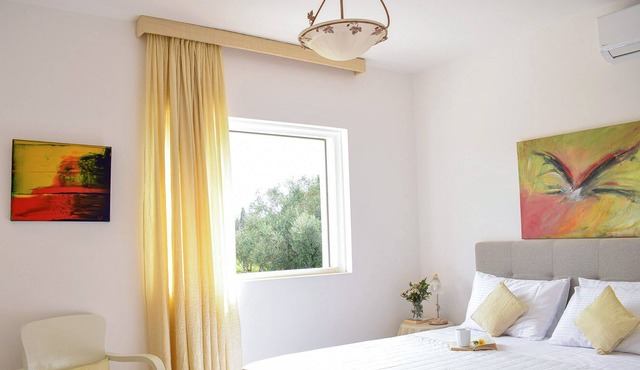 Modern Villa Broumas - A Spacious Haven in Kerameies