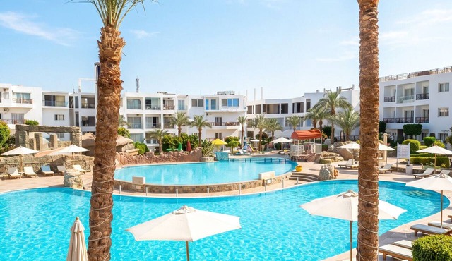 Naamabay Gold Suite with beach and airport transfers included in Sharm el-Sheikh