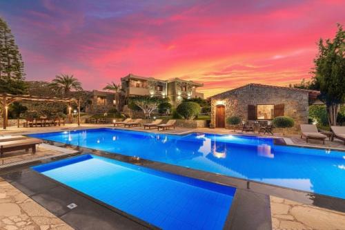 Nectar Luxury Apartments in Sitia