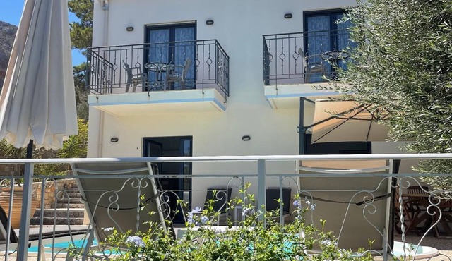 Nefeli Blue Villa with private heated pool in Chersonissos