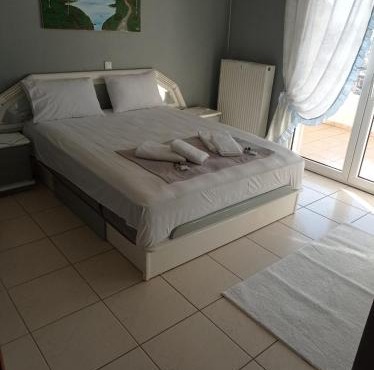 Nefeli House in Lidia