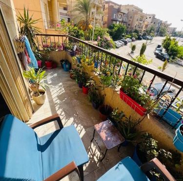 New Cairo Shared Apartment with the landlord close to airport garden view for males only or married couple because of the Egyptian Culture in Cairo